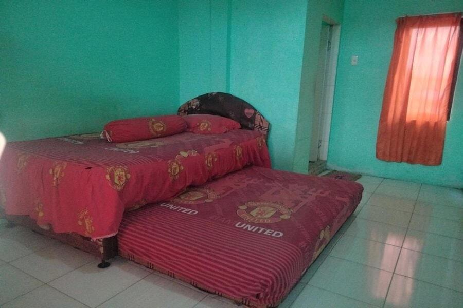 Hotel Spot On 92839 Nany Asoka Syariah Near Anyong Cafe